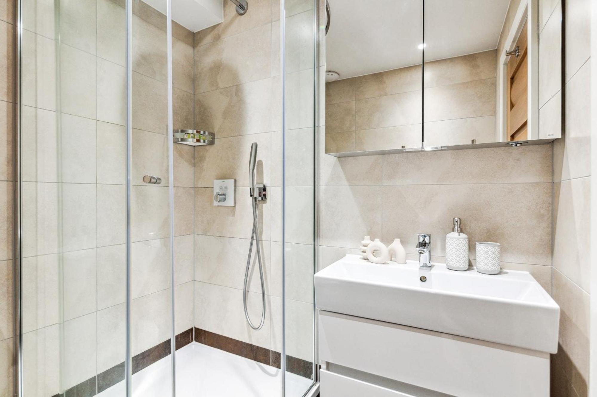 Modern 1Br In Central Fitzrovia - Cityapartmentstay Λονδίνο Εξωτερικό φωτογραφία
